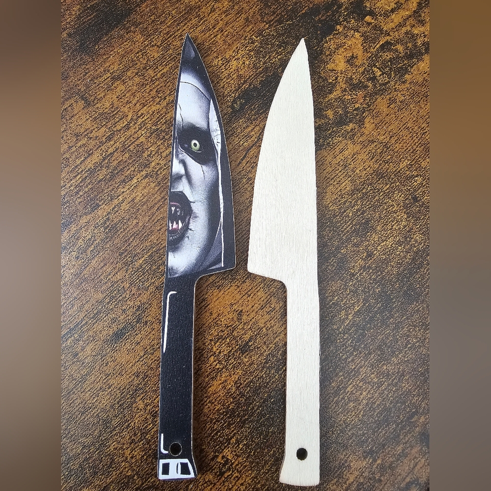 Horror-Themed Wooden Knife Car Accessory - Picture 7 of 9